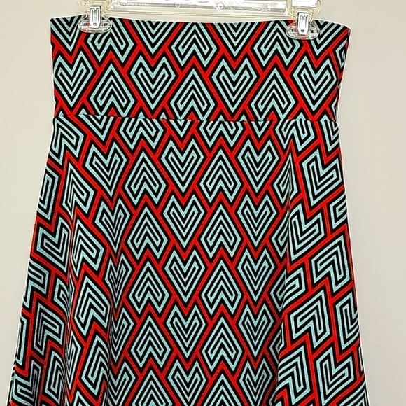 LuLaRoe Azure skirt in a geometric print.  Size M. Turquoise black poppy red - Picture 2 of 8
